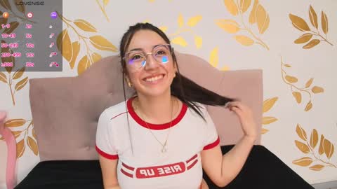 Sammy Lauren online show from February 4, 2025, 3:33 am