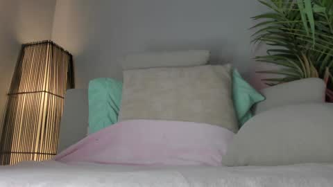 Adeline  online show from November 6, 2025, 12:39 pm