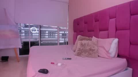 sweet_stacie online show from January 17, 2025, 1:46 pm