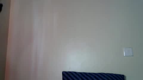 sweet_strawberina online show from April 8, 2026, 10:48 am