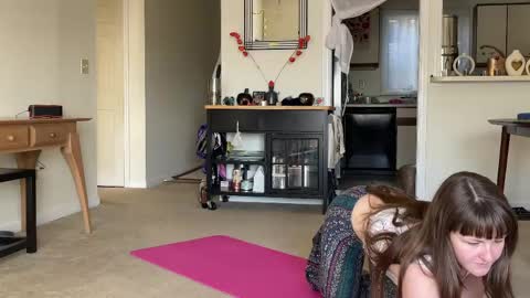 Snapshot of sweet_truffle chatting on May 5, 2026, 11:51 am Heidi Brenner - Please check bio for schedule FAQ online show from May 5, 2026, 11:51 am