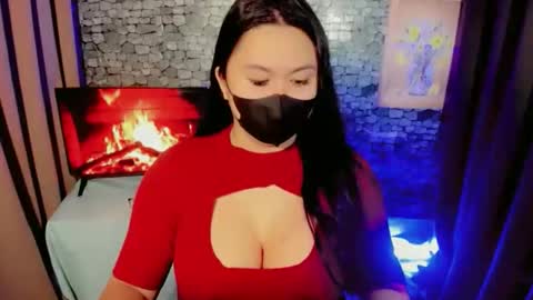 Valentine online show from November 4, 2025, 4:39 pm