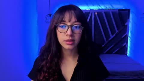 sweet_venus4 online show from January 27, 2025, 6:41 pm