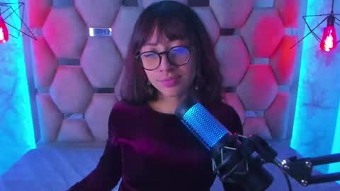 sweet_venus4 online show from February 20, 2025, 2:24 pm