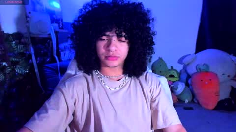 Steven independent model online show from February 23, 2025, 10:20 pm