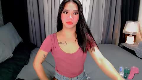 bea takashi  online show from October 31, 2025, 10:05 am