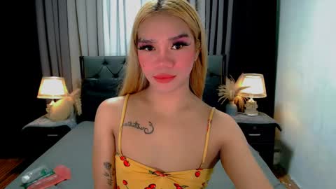 Snapshot of sweet_zoey12 chatting on April 23, 2026, 9:30 am bea takashi online show from April 23, 2026, 9:30 am