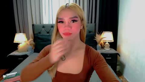 Snapshot of sweet_zoey12 chatting on April 25, 2026, 1:41 pm bea takashi online show from April 25, 2026, 1:41 pm