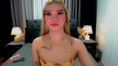 Snapshot of sweet_zoey12 chatting on May 5, 2026, 9:39 am bea takashi online show from May 5, 2026, 9:39 am