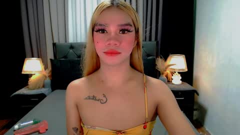 Snapshot of sweet_zoey12 chatting on May 6, 2026, 9:47 am bea takashi online show from May 6, 2026, 9:47 am