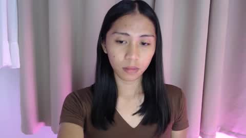 Snapshot of sweetasiancolleen chatting on May 27, 2026, 3:42 pm colleen online show from May 27, 2026, 3:42 pm