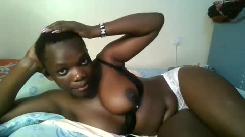 Snapshot of sweetassbabe20 chatting on June 8, 2026, 5:35 pm Sweetass online show from June 8, 2026, 5:35 pm