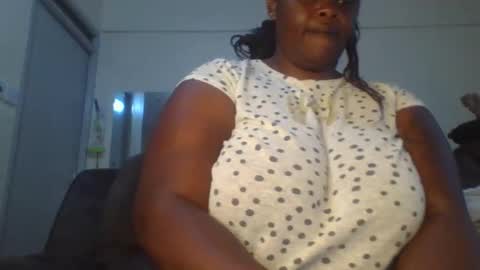 sweetbaby46 online show from September 17, 2025, 10:39 am