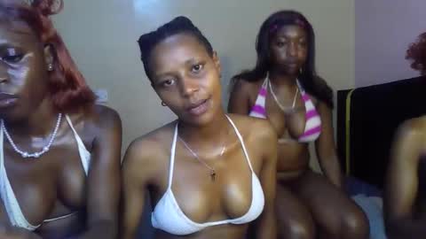 Snapshot of sweetbaby_30 chatting on April 10, 2026, 1:44 am Sweetbaby 30 online show from April 10, 2026, 1:44 am
