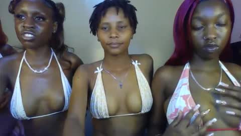 Snapshot of sweetbaby_30 chatting on April 20, 2026, 4:10 pm Sweetbaby 30 online show from April 20, 2026, 4:10 pm