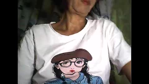 Snapshot of sweetbella24 chatting on October 14, 2025, 11:00 am im anne online show from October 14, 2025, 11:00 am