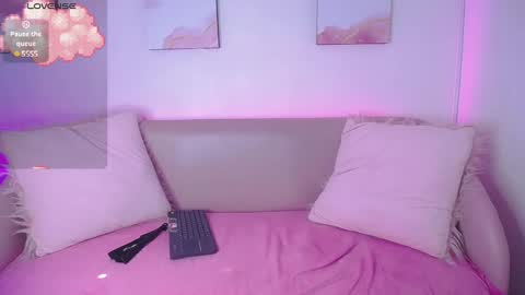 Snapshot of sweetcameron_ chatting on January 18, 2025, 8:40 pm Cameron online show from January 18, 2025, 8:40 pm