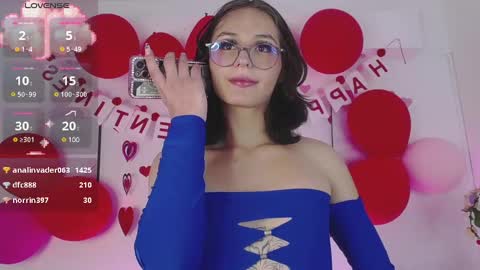 Snapshot of sweetcameron_ chatting on February 17, 2025, 12:32 am Cameron online show from February 17, 2025, 12:32 am