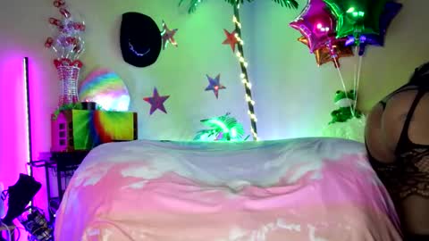 Snapshot of sweetcarimilla83 chatting on April 1, 2026, 8:48 am Jillian online show from April 1, 2026, 8:48 am