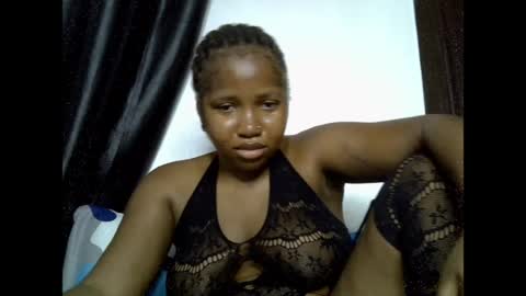 sweetcoochiex online show from April 14, 2026, 8:42 am