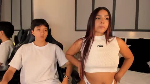 Eva Short hair girl  - Victoria Long red hair online show from September 24, 2025, 3:10 am