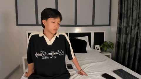 Eva Short hair girl  - Victoria Long red hair online show from October 8, 2025, 11:24 pm