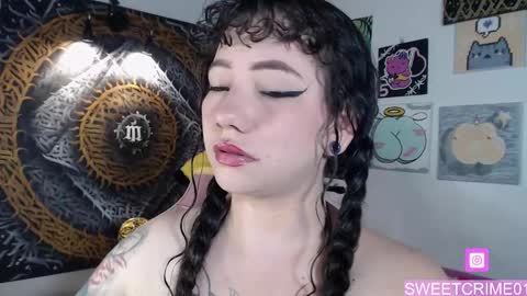 Snapshot of sweetcrime chatting on September 16, 2025, 2:45 am       Independent model online show from September 16, 2025, 2:45 am