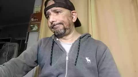 Snapshot of sweetcuervo chatting on April 9, 2026, 6:19 am sweetcuervo independent model online show from April 9, 2026, 6:19 am