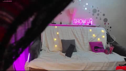 Snapshot of sweetcupcaks chatting on February 14, 2026, 8:33 am Alice online show from February 14, 2026, 8:33 am