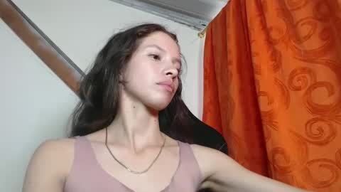 sweetdam12 online show from February 5, 2025, 8:46 pm