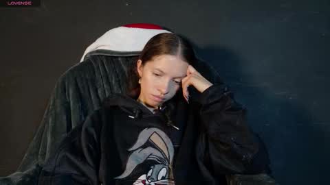 sweetdam12 online show from October 11, 2025, 8:18 pm