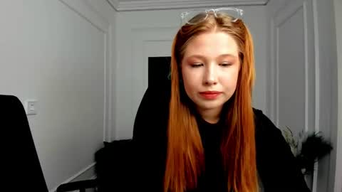 Snapshot of sweetdaylight chatting on June 18, 2026, 7:51 pm sweetdaylight online show from June 18, 2026, 7:51 pm