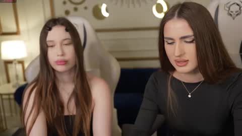 Amelia online show from September 11, 2025, 7:03 pm