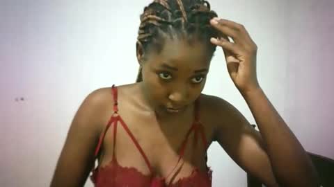 Snapshot of sweetebony_50 chatting on May 13, 2026, 9:39 am sweetebony_50 online show from May 13, 2026, 9:39 am