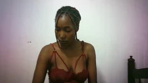 Snapshot of sweetebony_50 chatting on May 15, 2026, 9:27 am sweetebony_50 online show from May 15, 2026, 9:27 am