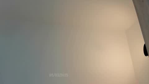 Bella online show from March 5, 2025, 9:59 pm