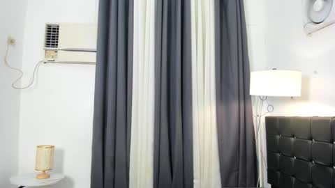 sweetest_one4 online show from November 13, 2025, 7:51 am