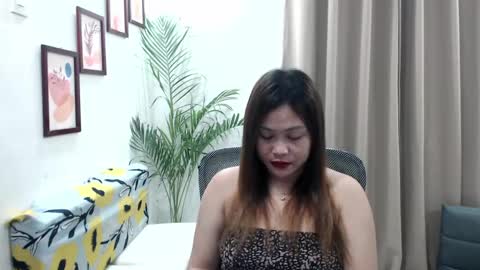 Snapshot of sweetestsmile_ chatting on January 8, 2025, 1:21 am Khaye online show from January 8, 2025, 1:21 am