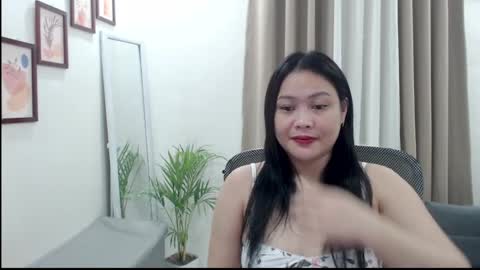 Snapshot of sweetestsmile_ chatting on March 1, 2025, 2:59 am Khaye online show from March 1, 2025, 2:59 am