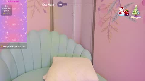 Snapshot of sweetgirl4u_ chatting on December 15, 2024, 4:48 pm MIA  online show from December 15, 2024, 4:48 pm