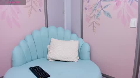 Snapshot of sweetgirl4u_ chatting on February 13, 2025, 10:12 am MIA  online show from February 13, 2025, 10:12 am
