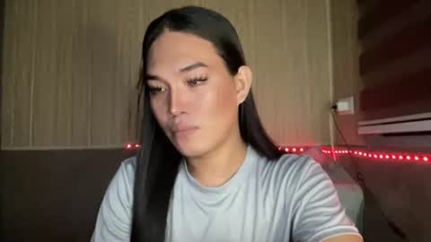 sweetgirl_rhainexxx online show from May 27, 2026, 6:05 pm