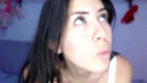 sweetgirsl online show from March 18, 2026, 7:17 pm