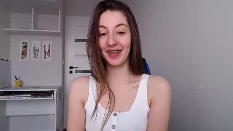 Emma  online show from January 7, 2026, 9:01 am