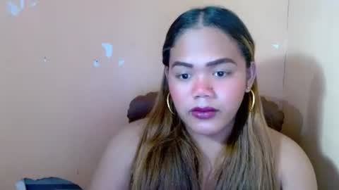 Bella online show from September 10, 2025, 6:19 pm