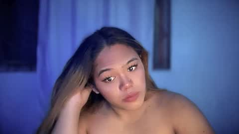 Bella online show from October 2, 2025, 6:37 pm