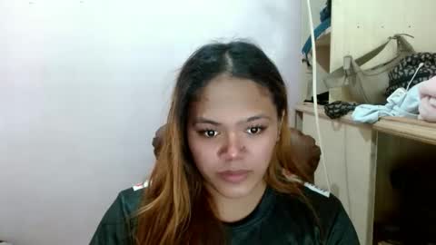 Bella online show from October 15, 2025, 5:40 am