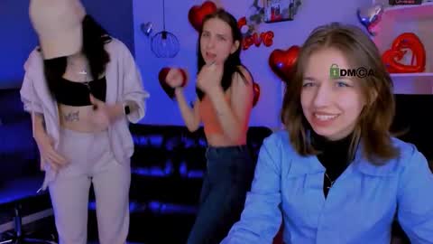 Chloe online show from March 2, 2026, 9:49 am