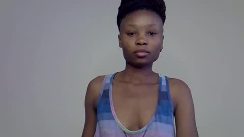 Snapshot of sweetie_coco chatting on January 6, 2026, 7:12 am Luciana online show from January 6, 2026, 7:12 am