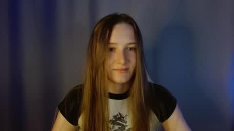 Annie online show from September 13, 2025, 7:24 pm